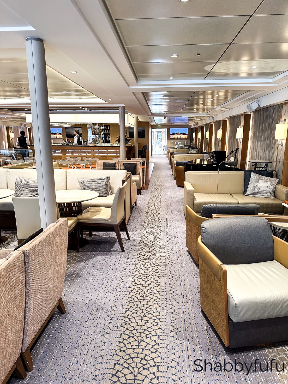Viking River cruise ship Tialfi lounge