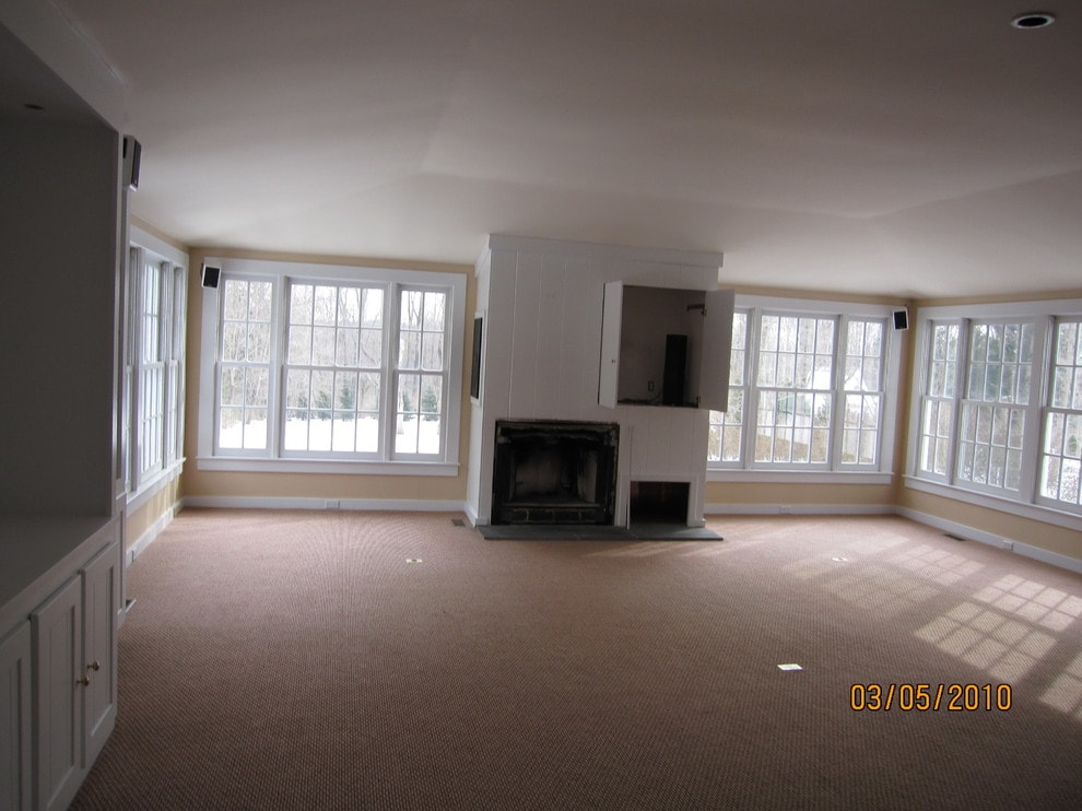 Old room featured in home tour before renovation