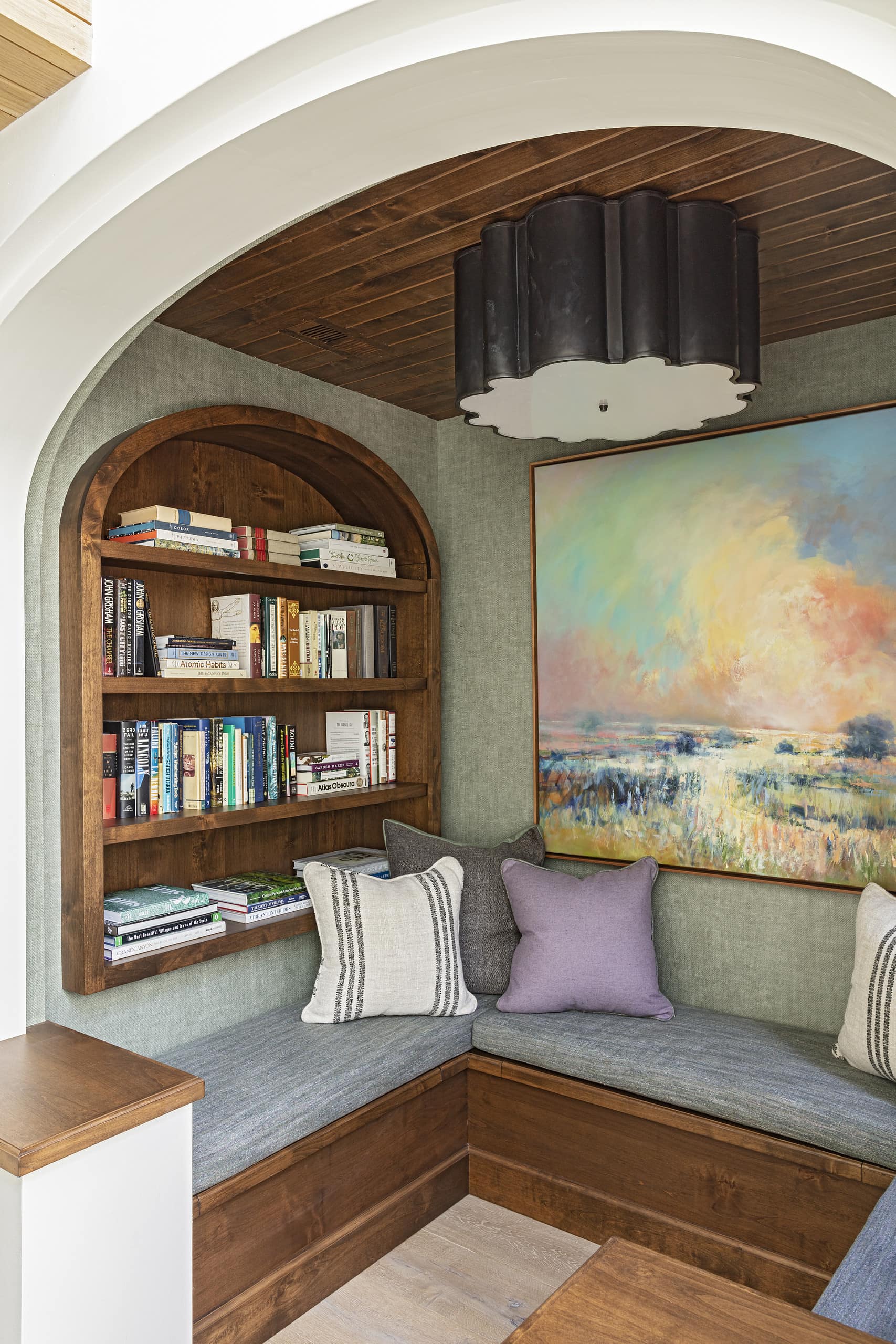 Home tour featuring sophisticated reading nook designed by Margaret Donaldson