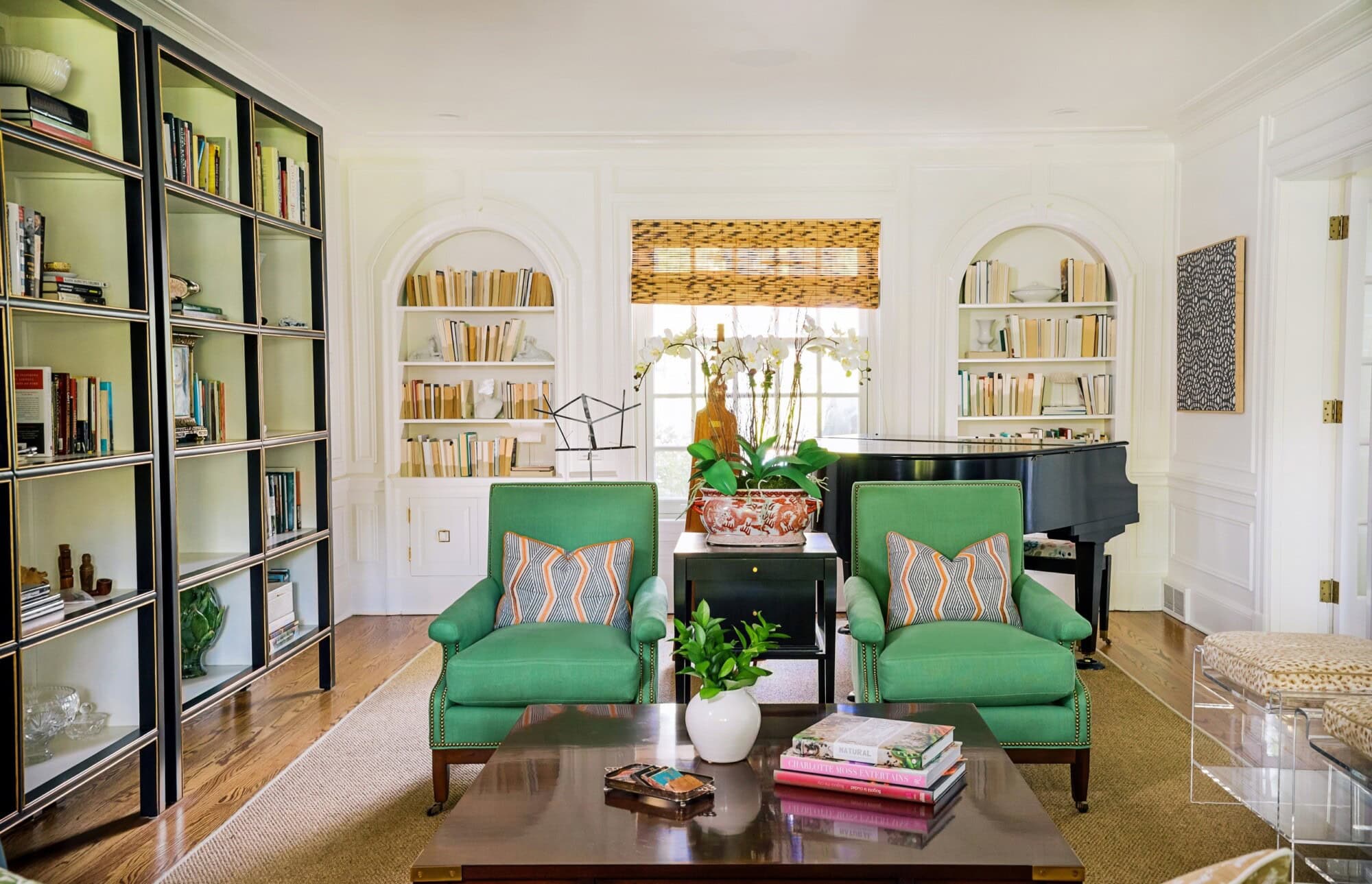 Amy Studebaker interior design featuring a traditional colorful living room