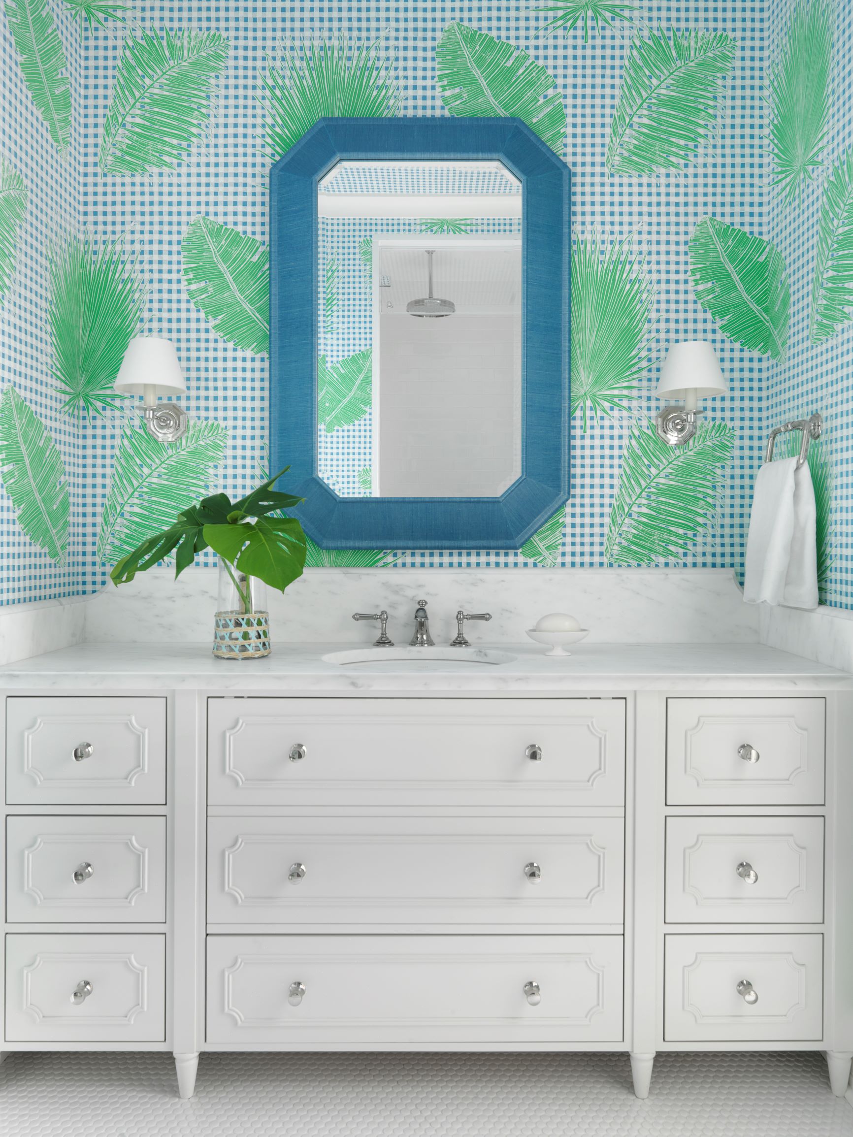 Amy Studebaker interior design featuring a traditional bathroom with coastal details