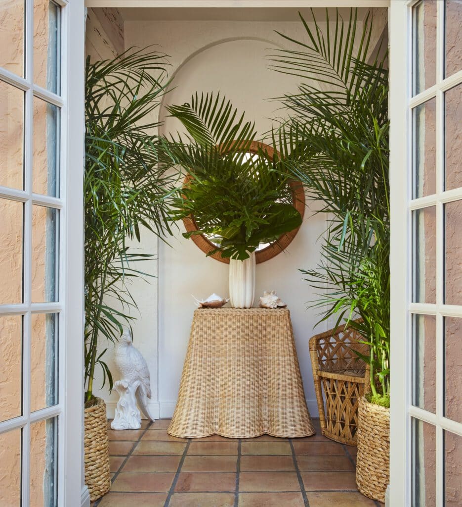 coastal entryway with tropical decor