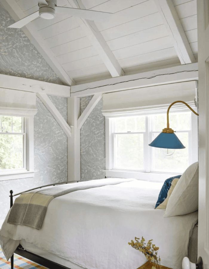 Minimalist decor for summer idea featuring bedroom in white and blue cottage style design