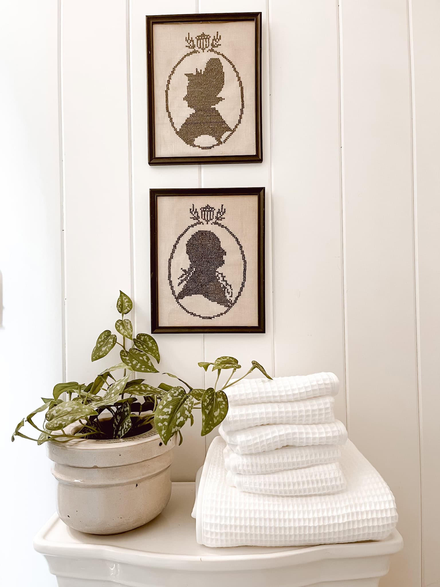 Budget bathroom remodeling ideas featuring farmhouse style
