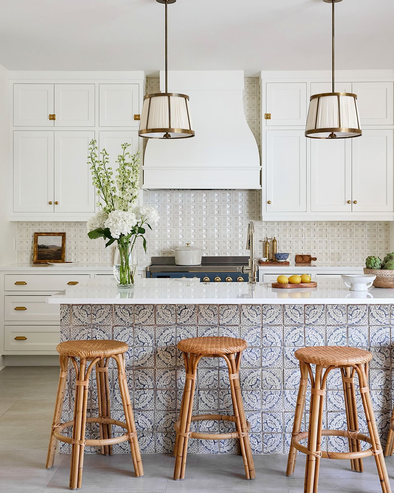 Decorating with neutrals example featuring modern traditional kitchen