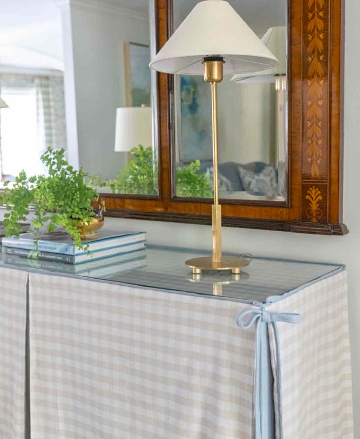 Example of traditional foyer decorating ideas