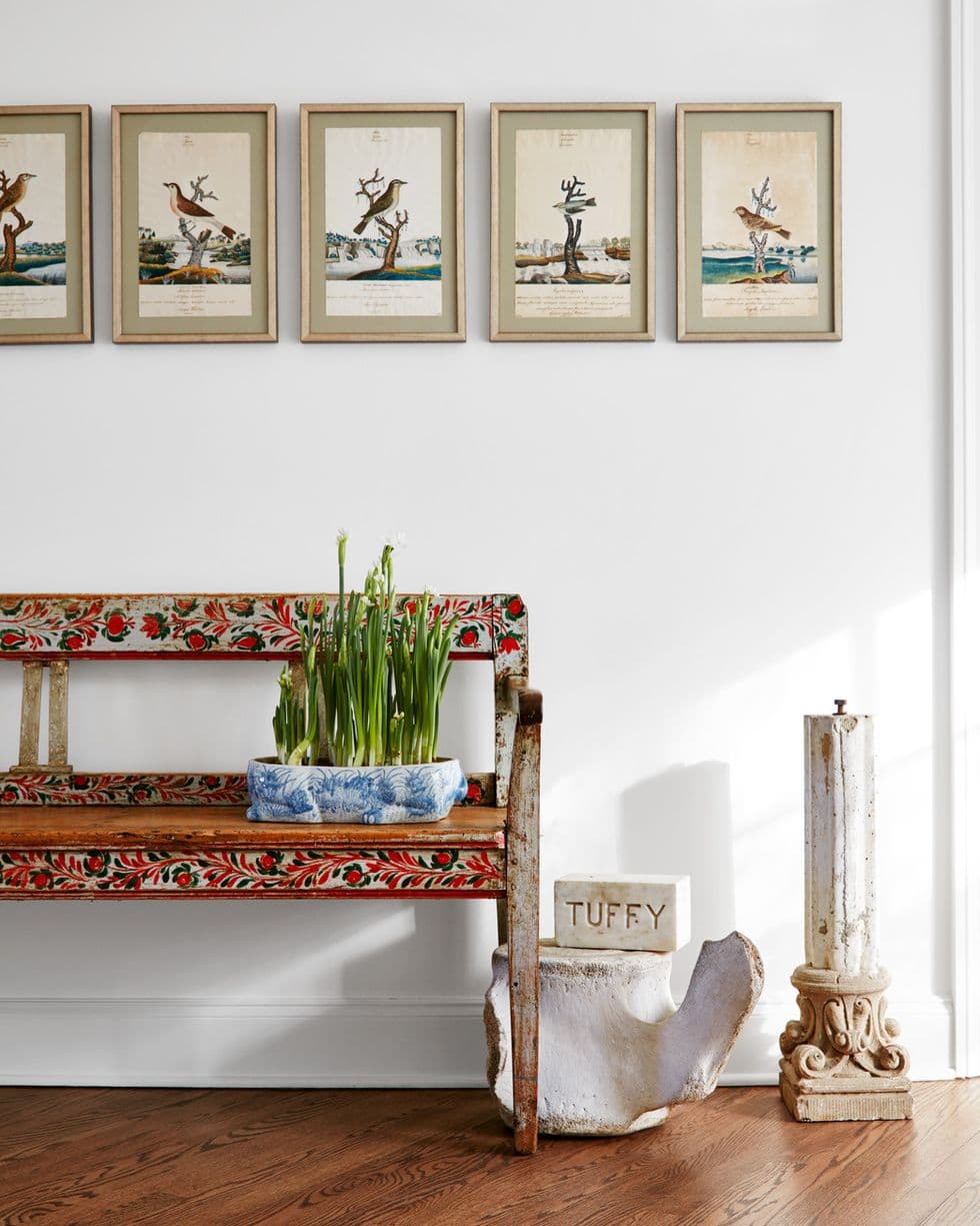 Example of artistic styled foyer decorating ideas