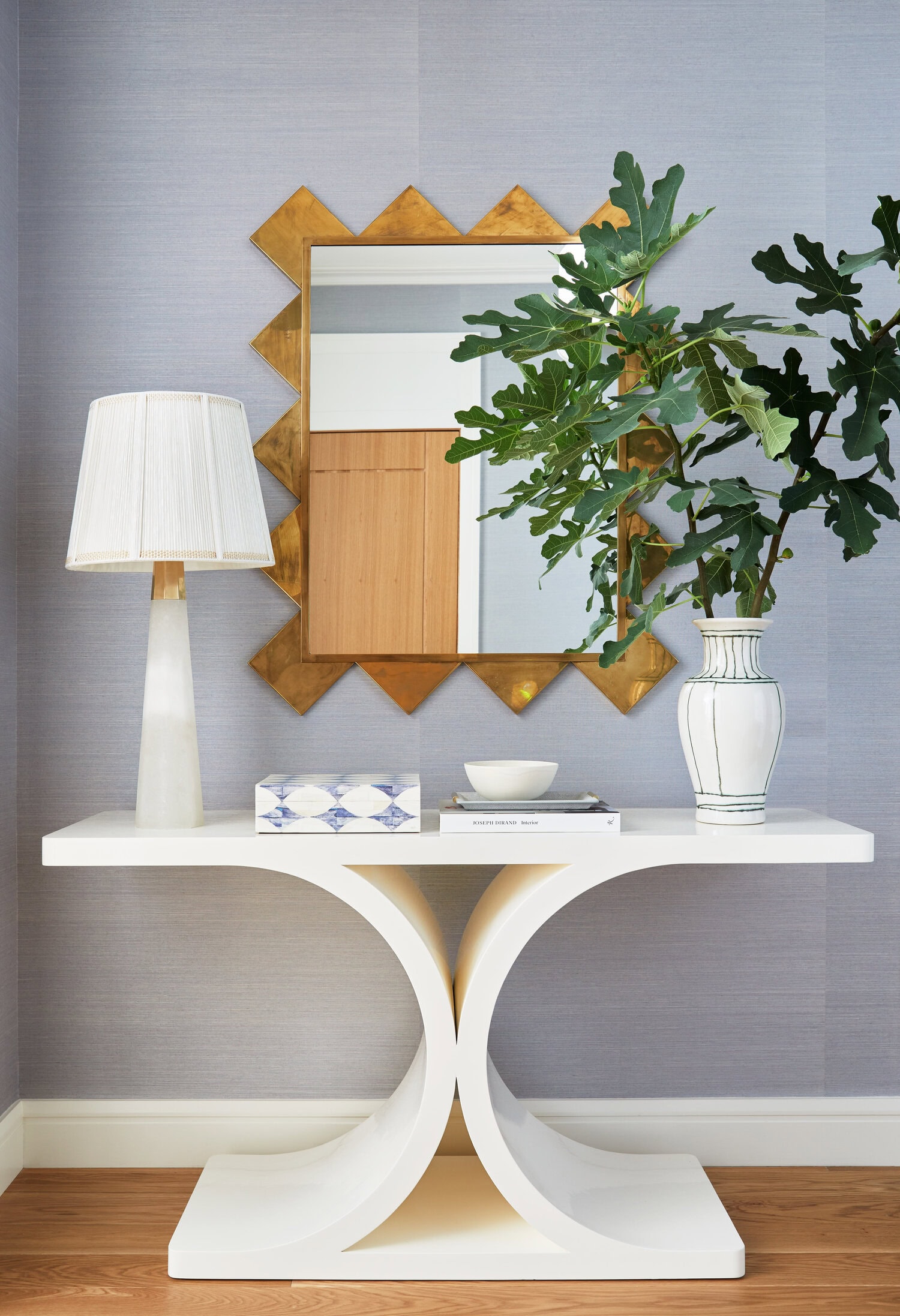 Example of coastal inspired foyer decorating ideas