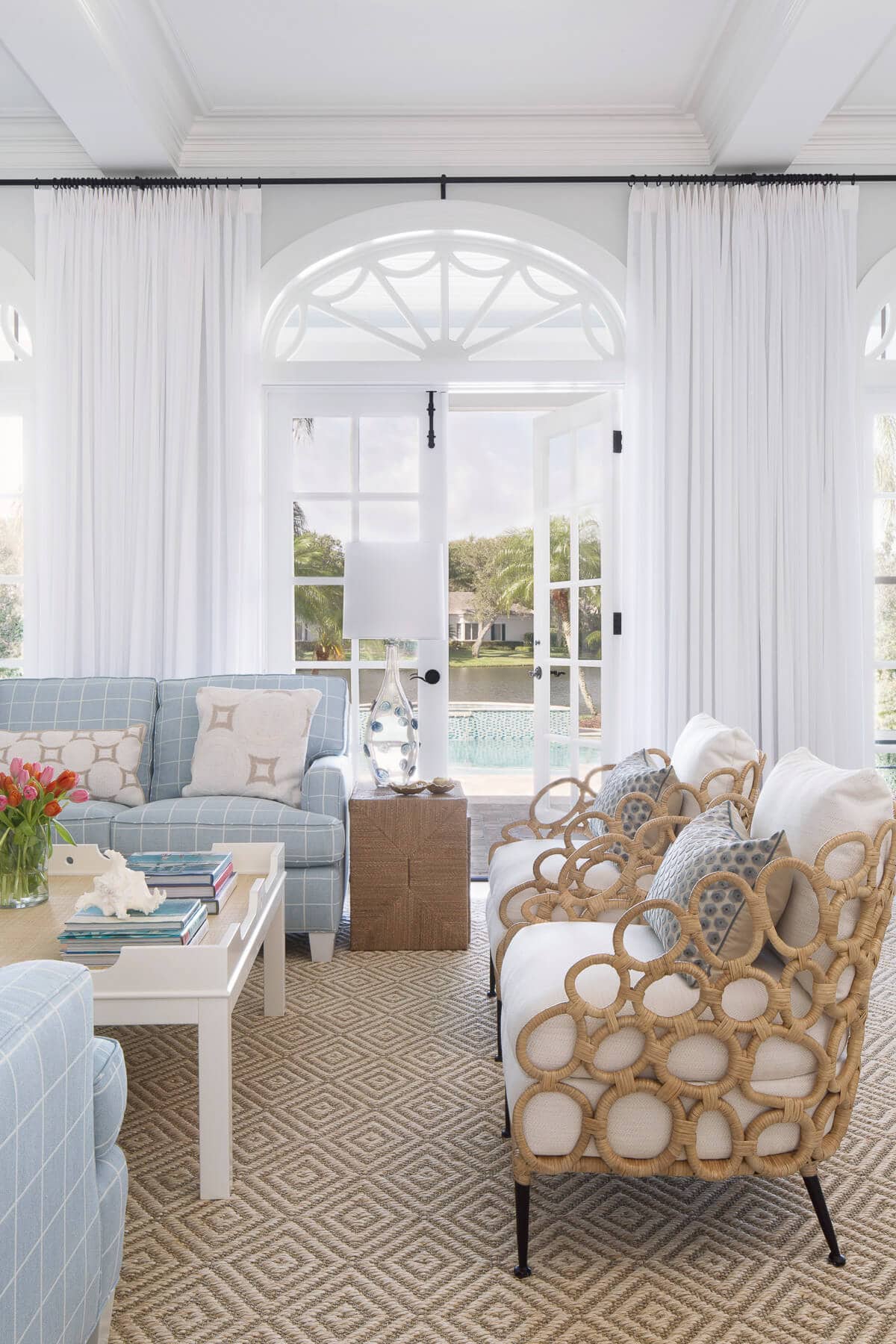 Preppy Coastal Chic - Creative Vero Beach Home Tour - shabbyfufu.com, image size:1200x1800