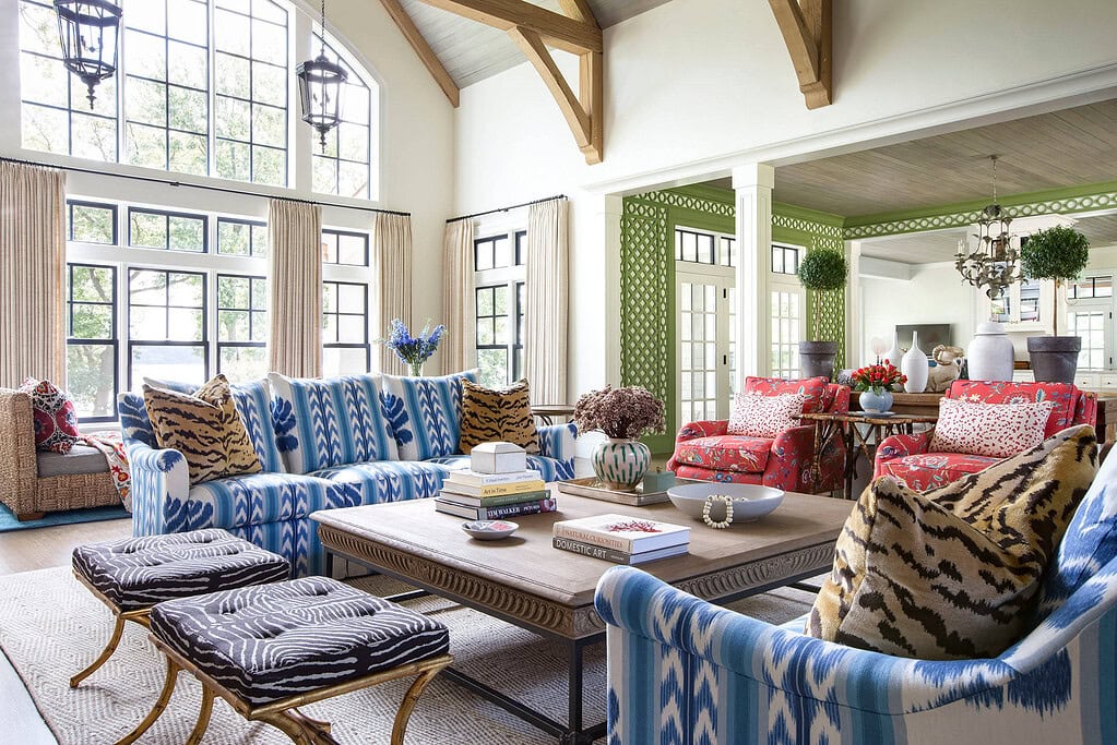 Lakeside Luxury: A Colorful Coastal Home Tour - shabbyfufu.com