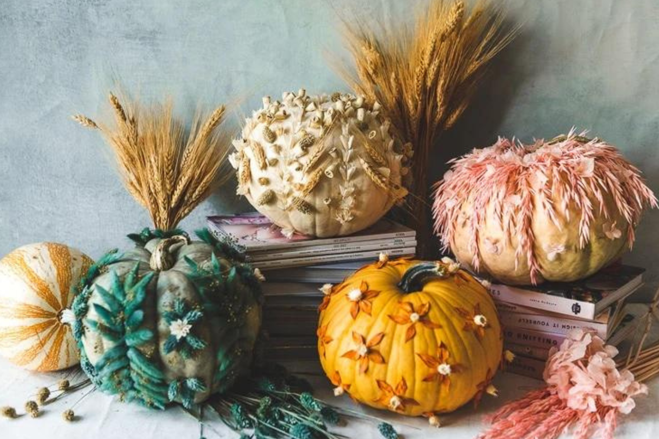 11 Creative No Carve Pumpkin Decorating Ideas - shabbyfufu.com
