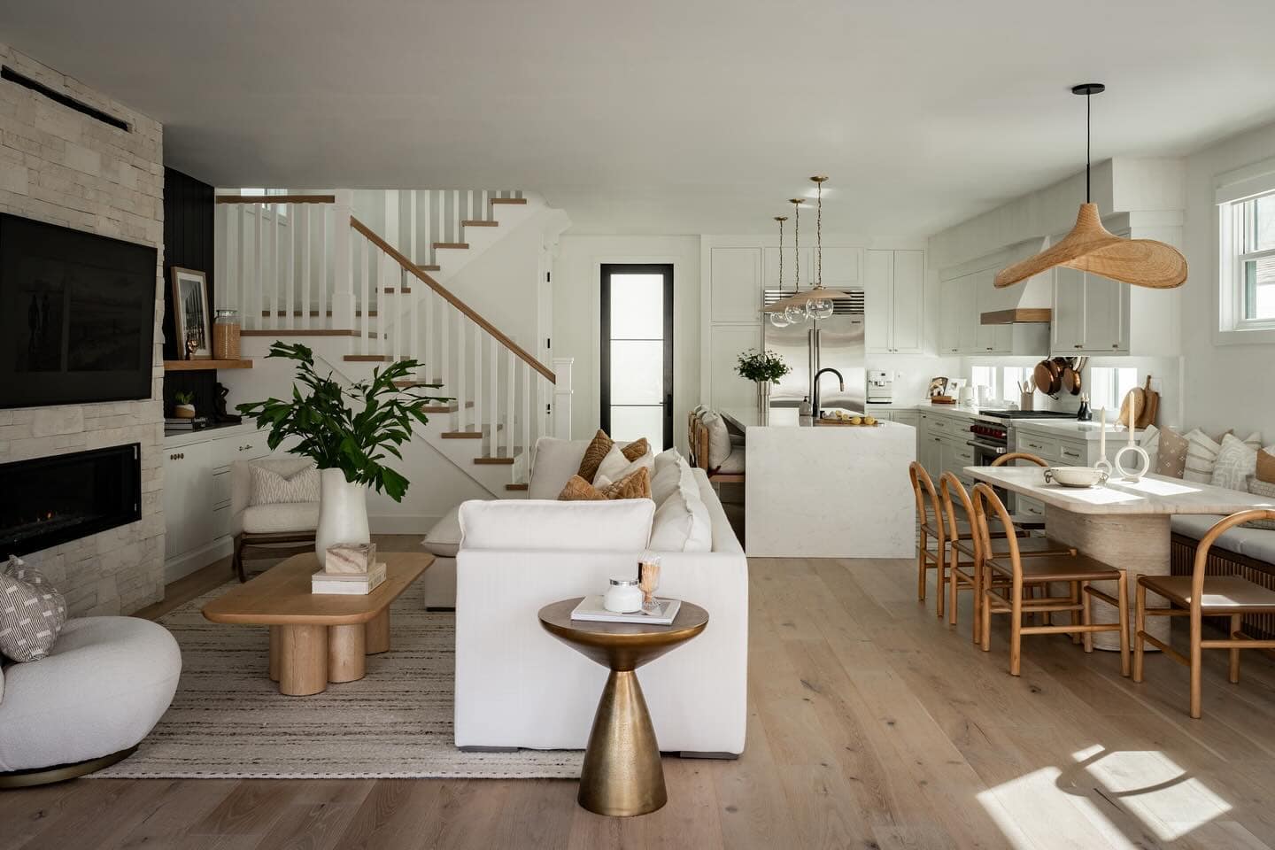 Modern living room decor ideas featuring a transitional living room with a transitional style.