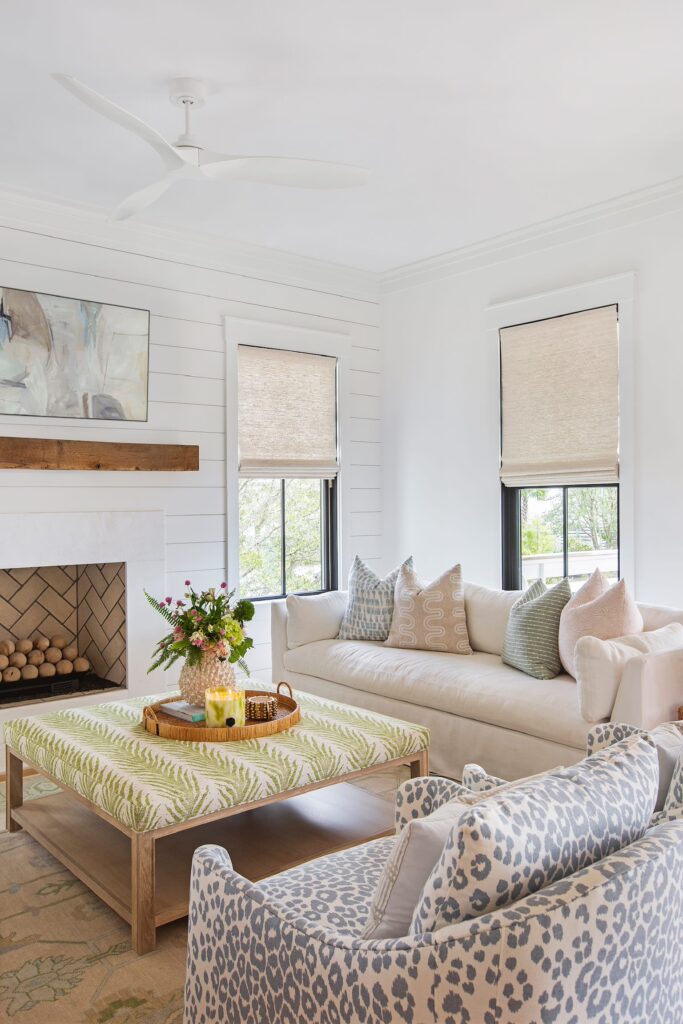 Sample Decoration Stylish And Modern Living Room Decor Ideas - shabbyfufu.com