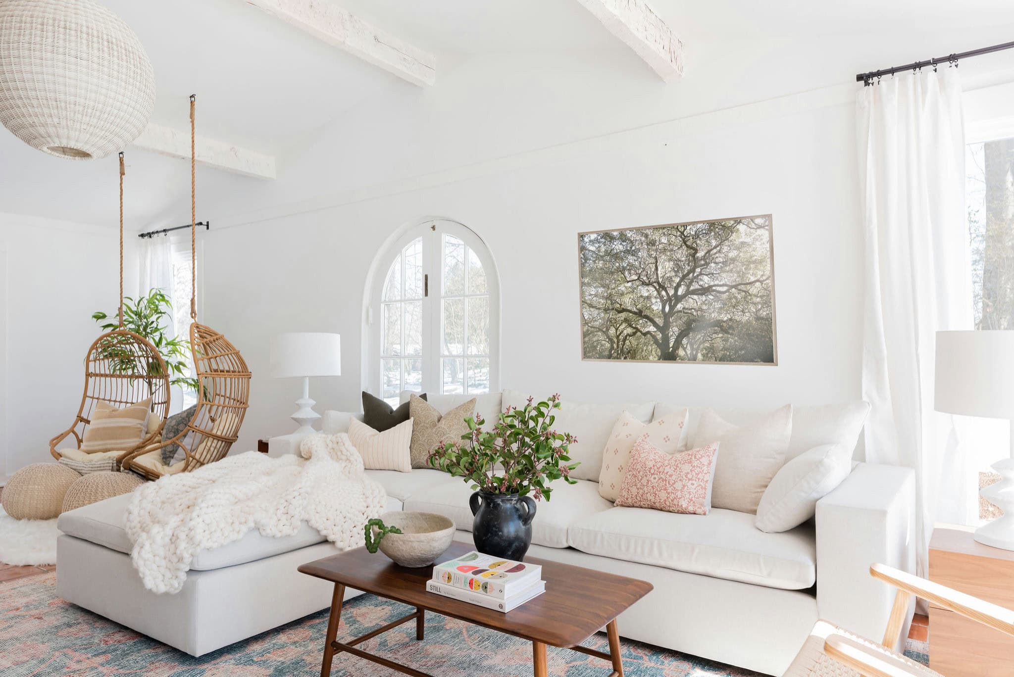 2 BEST Organic Modern Living Room - 1, image size:2048x1368