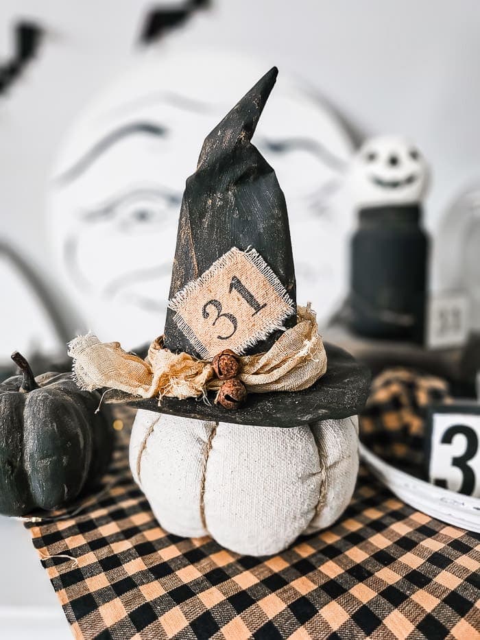 witch hat DIY example of easy DIY Halloween decorations idea
