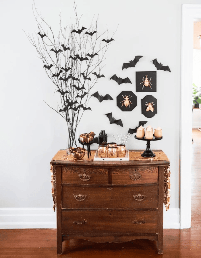 entryway example of easy DIY Halloween decorations idea