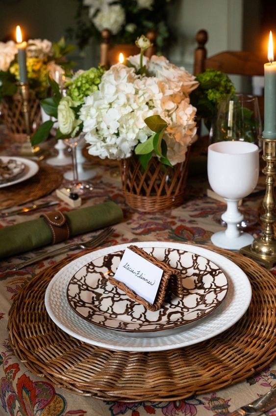 Example of traditional moody Thanksgiving Tablescape Ideas to Wow Your Guests