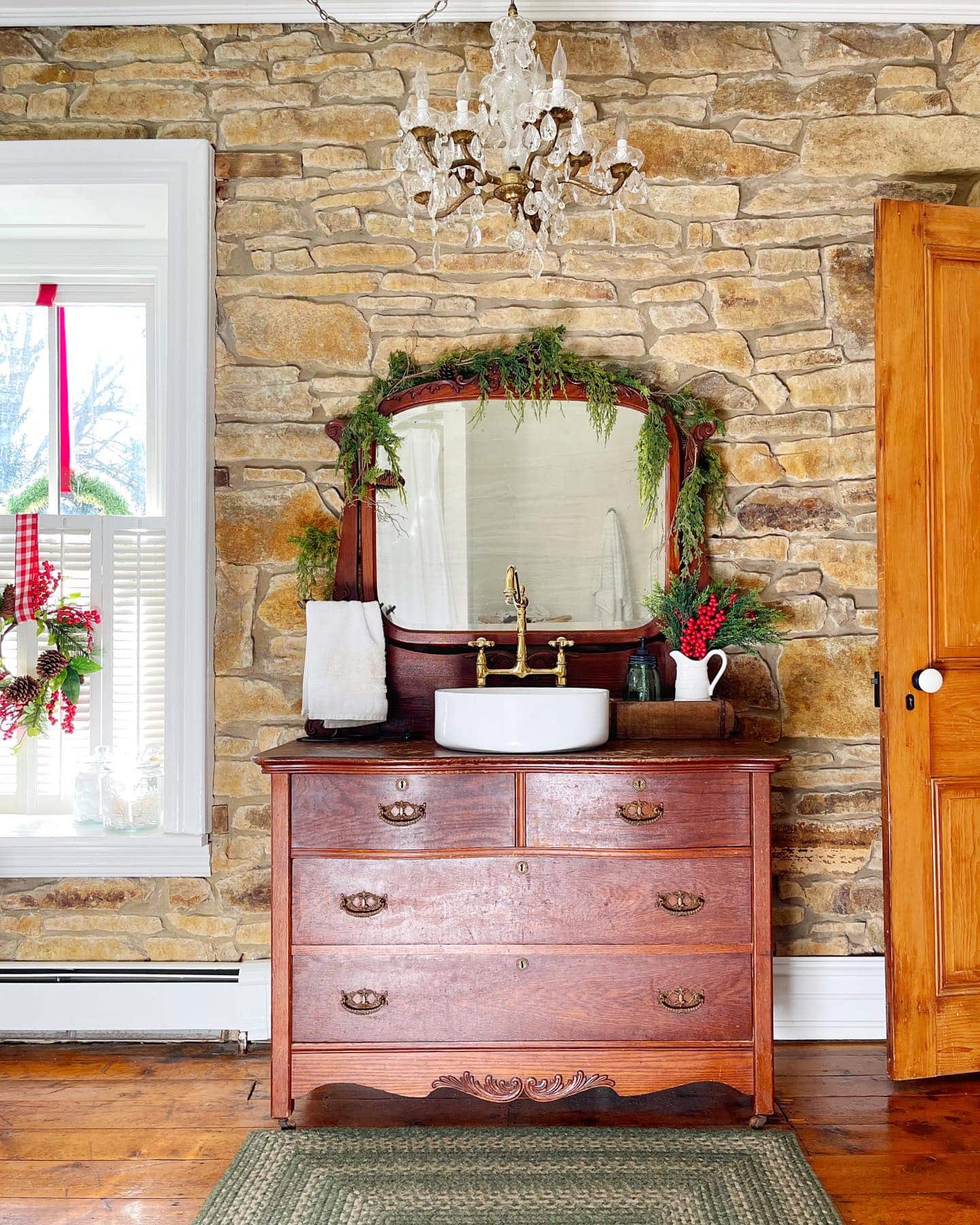 Ideas and tips for Christmas bathroom decor featuring a bathroom with farmhouse style, showcasing a rustic decor.