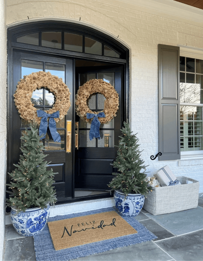Create magical Christmas porch decor with these ideas example featuring a coastal traditional style small porch