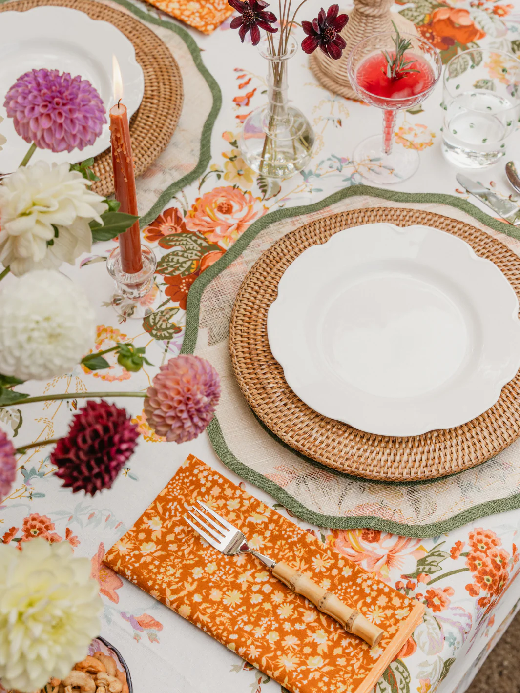 Friendsgiving Aesthetic inspiration idea featuring a cozy table setting