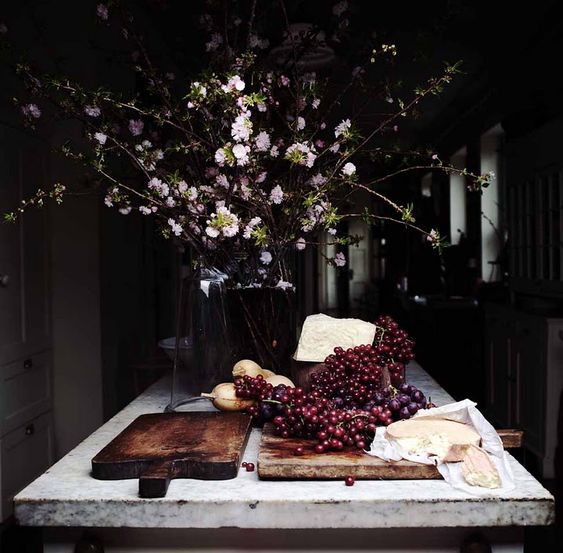 How to decorate for Thanksgiving example featuring warm color scheme table set up