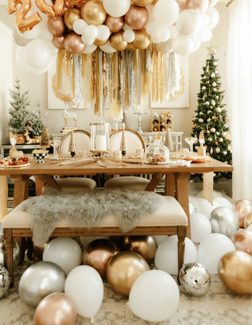 Example of dining room table showcasing New Year's decorations in traditional style along with other new years decorations tips and examples.