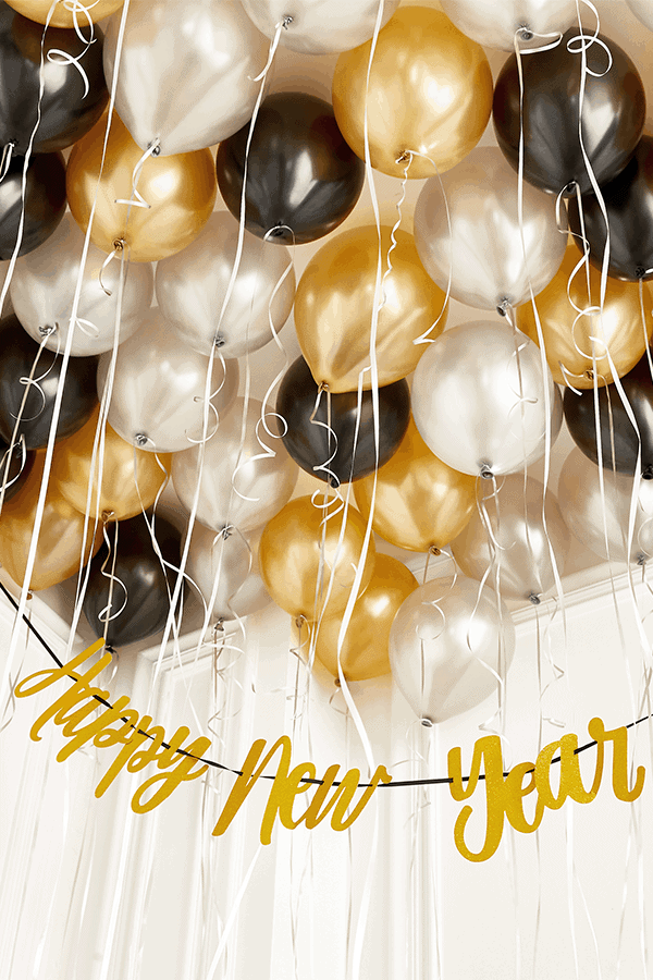 Example of New Year's decorations in modern style along with other new years decorations tips and examples.
