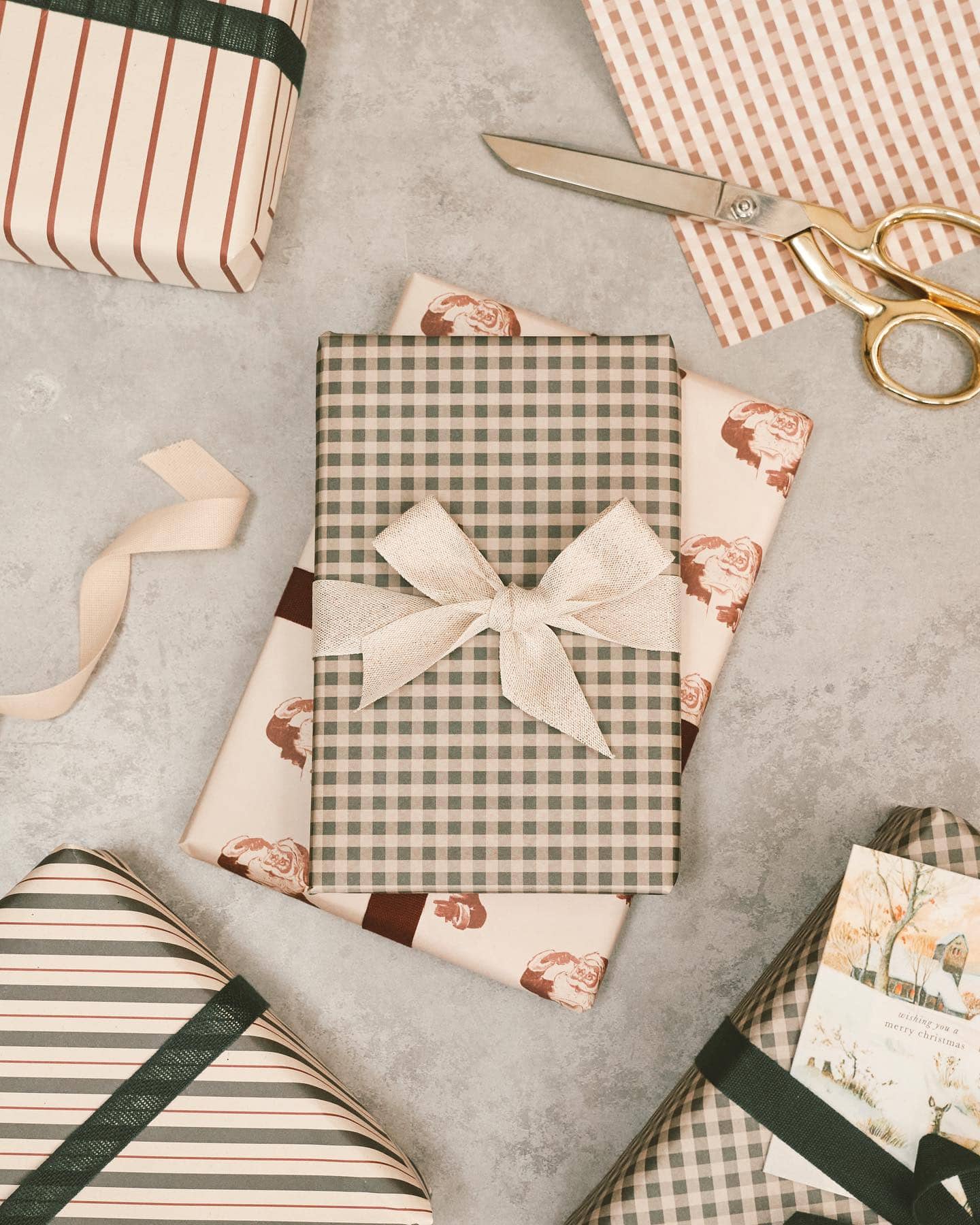 Example of the Gift Wrapping Aesthetic Trend featuring traditional style