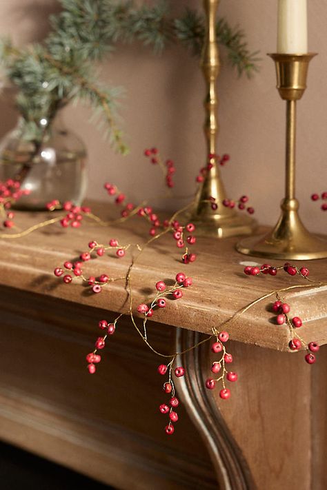 Decorative danty garland showcasing transition from Thanksgiving to Christmas decor