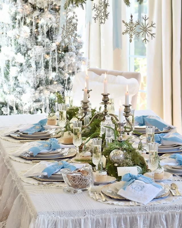 Christmas tablescape idea in a preppy style