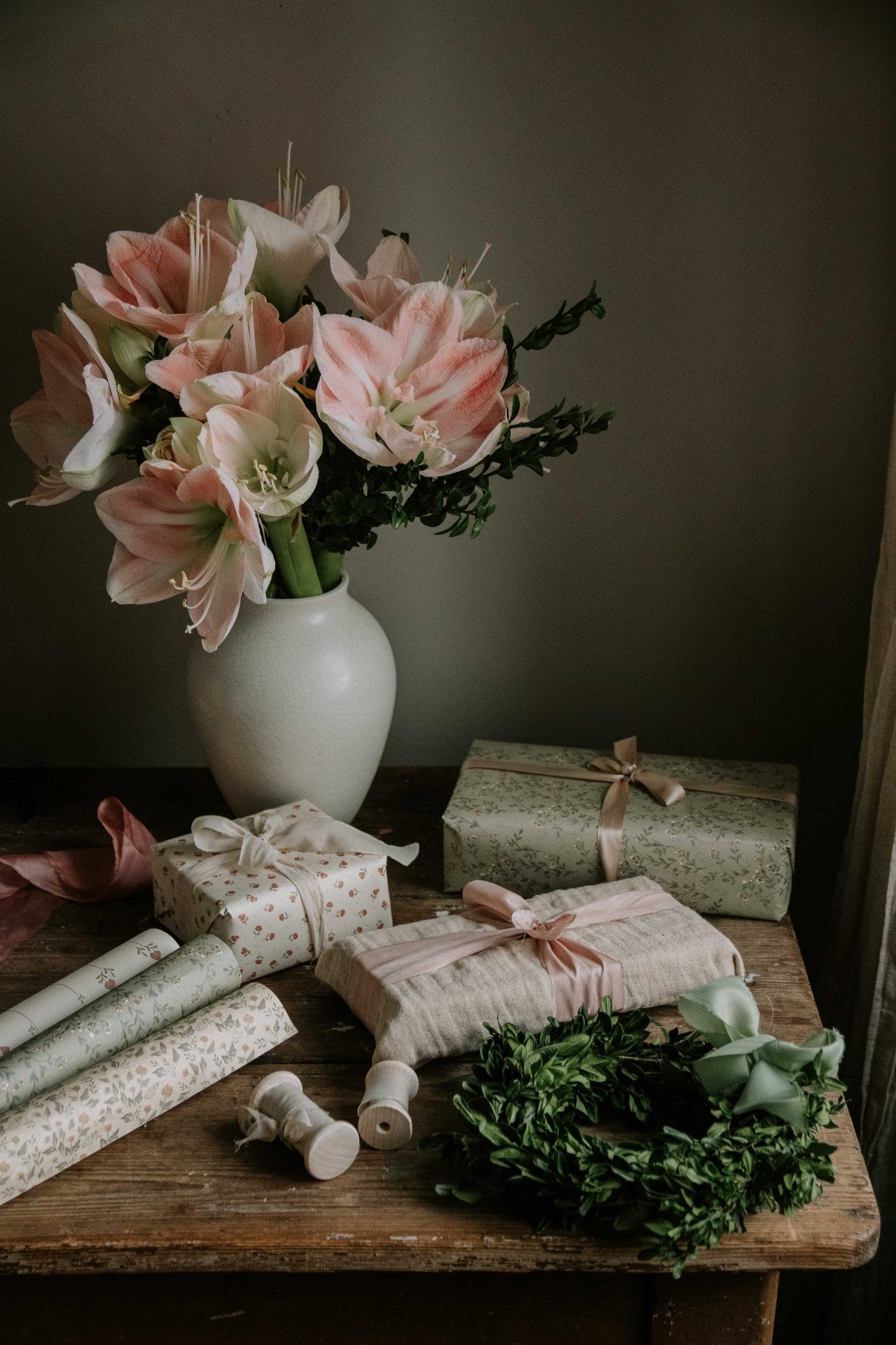 Example of the Gift Wrapping Aesthetic Trend featuring fabric wrap style
