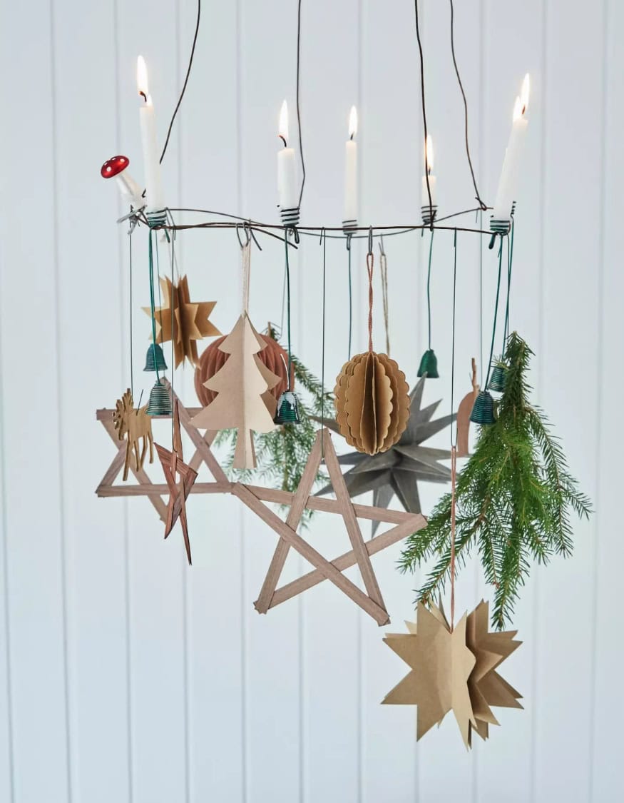Kid-friendly Christmas decor ideas example featuring a floating wreath