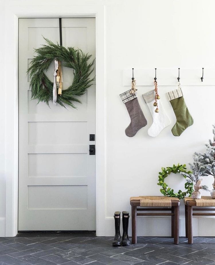 Holiday entryway idea featuring an foyer in modern style