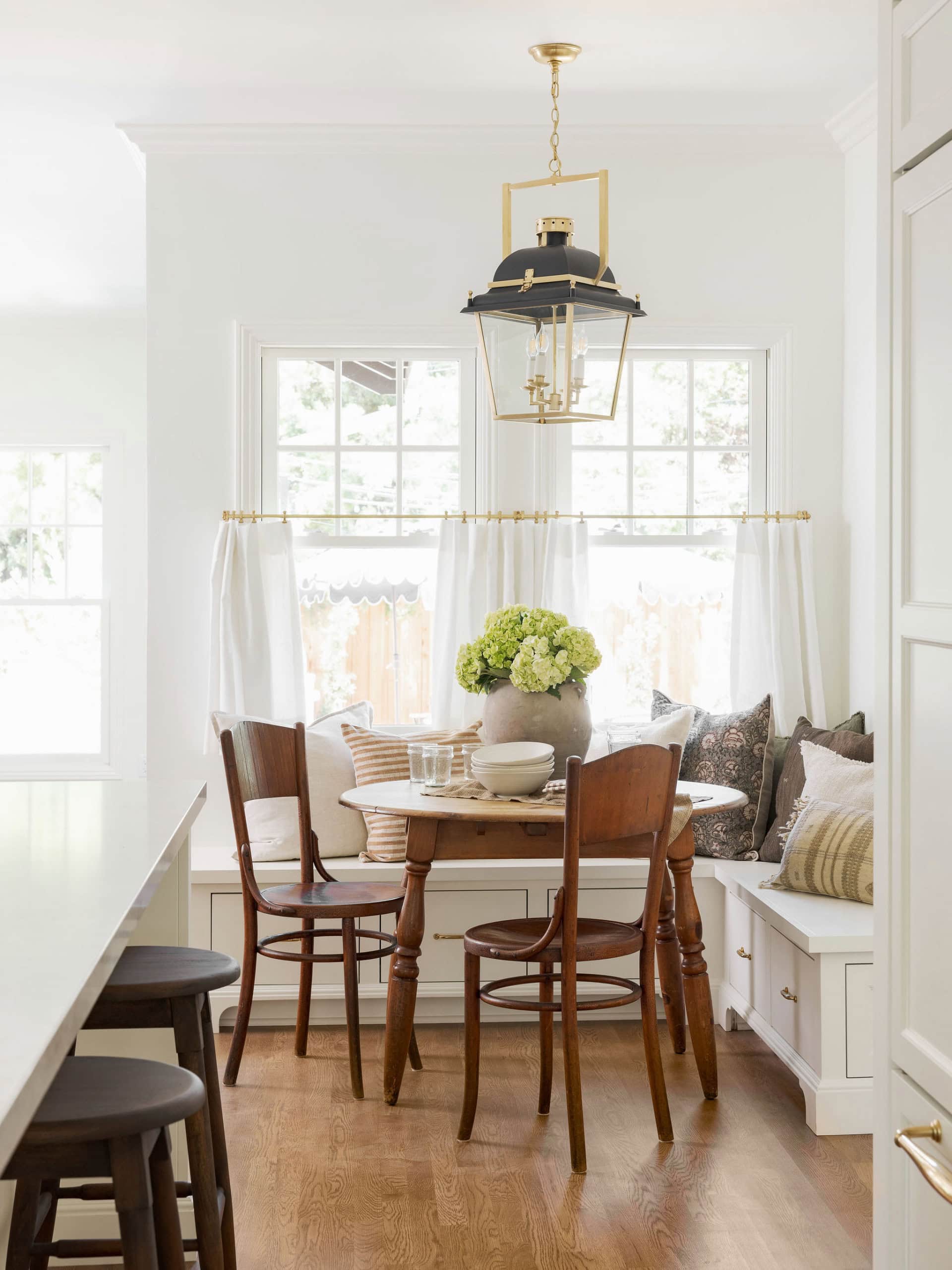 Decorating after Christmas idea featuring modern bright winter breakfast nook