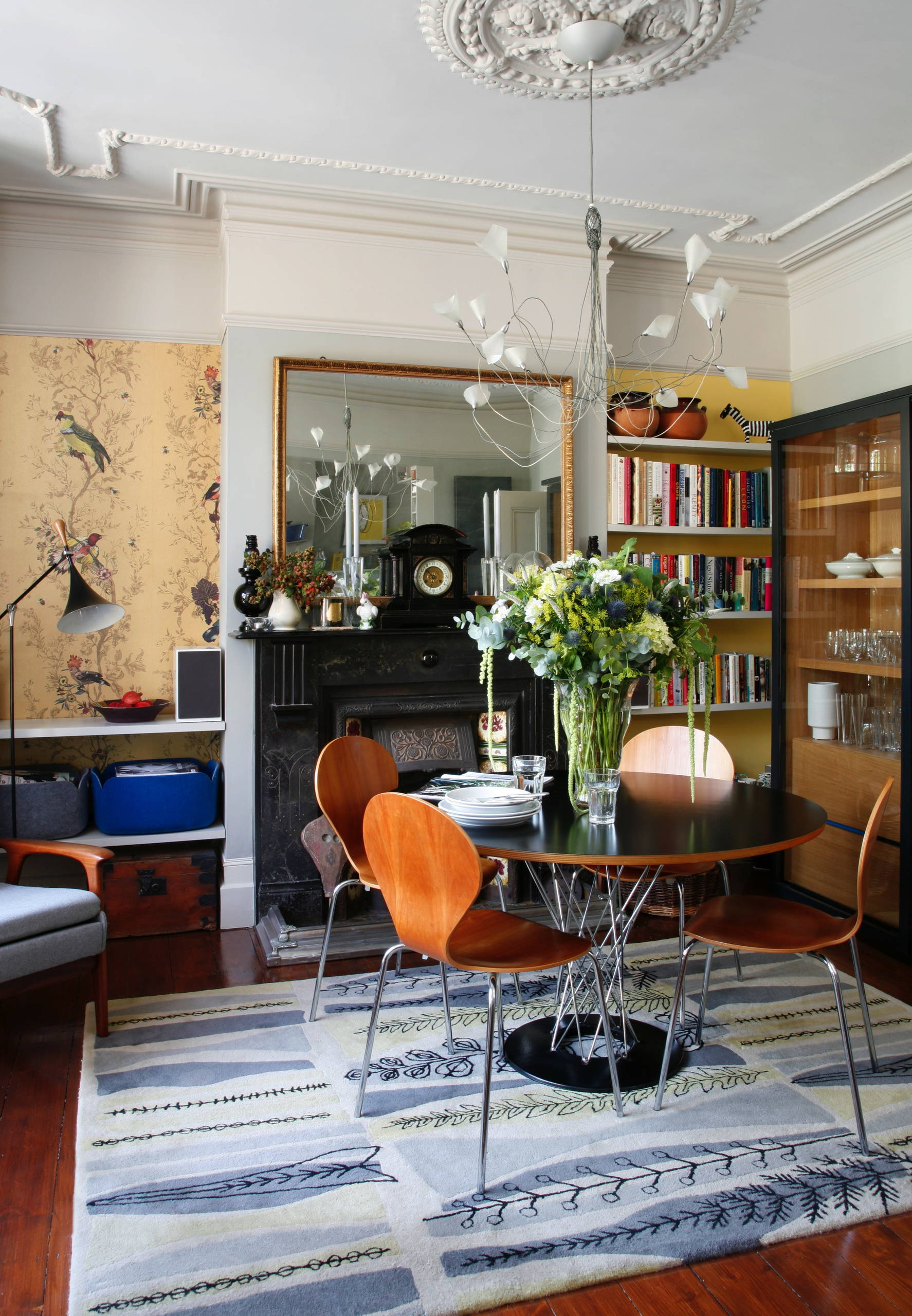 Vintage style furniture example of eclectic traditional living room