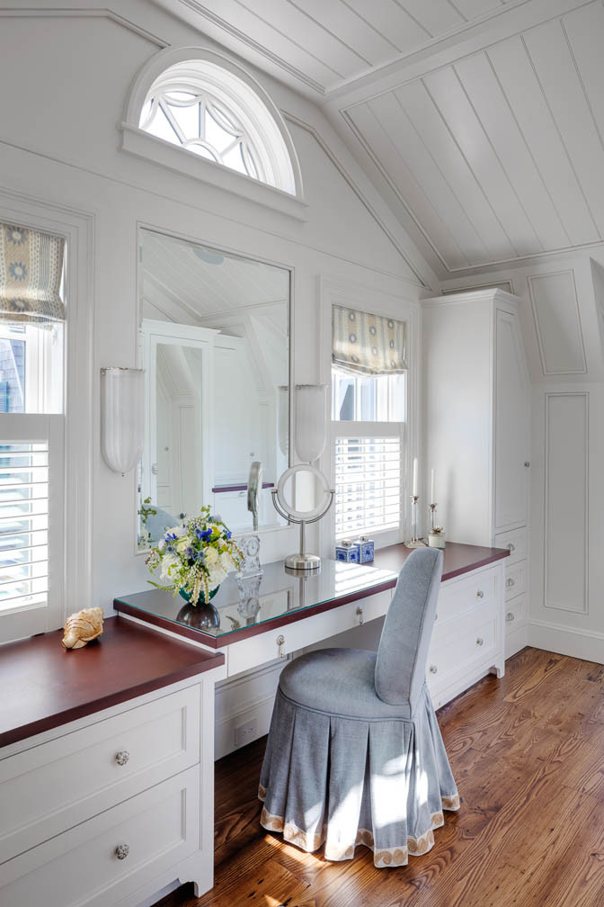 traditional design vanity example of colonial home style