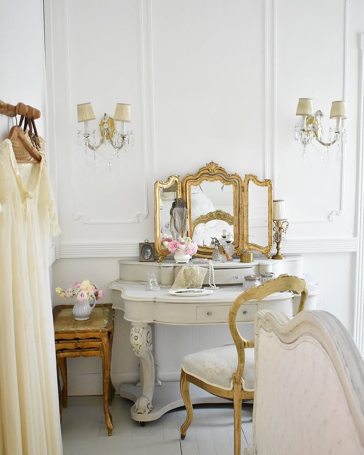 vintage princess aesthetic bedroom example showcasing white shabby chic vanity