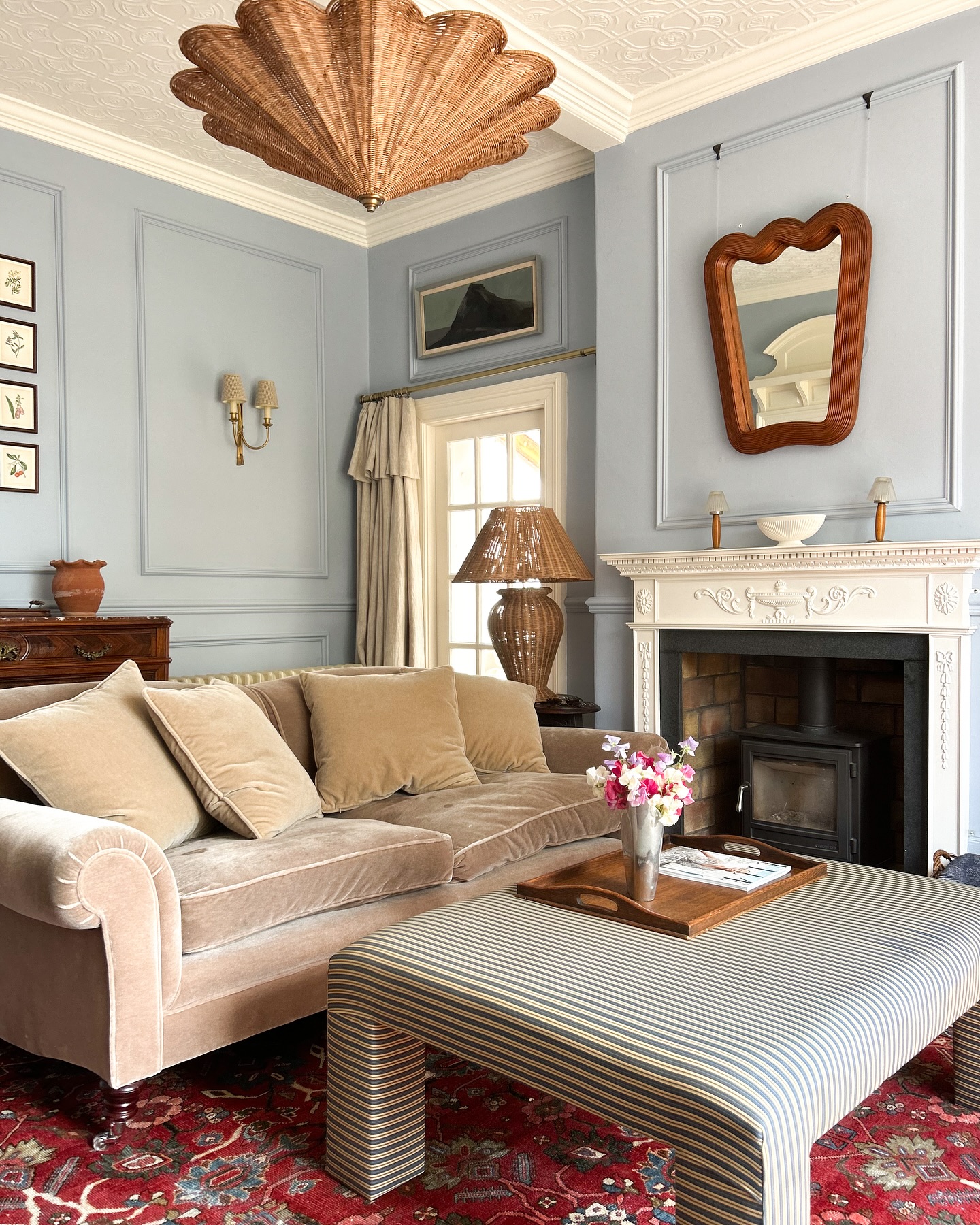 Say Goodbye to Cool Tones: The Rise of Rich Warm Neutrals in 2025 -  shabbyfufu.com, image size:1440x1800