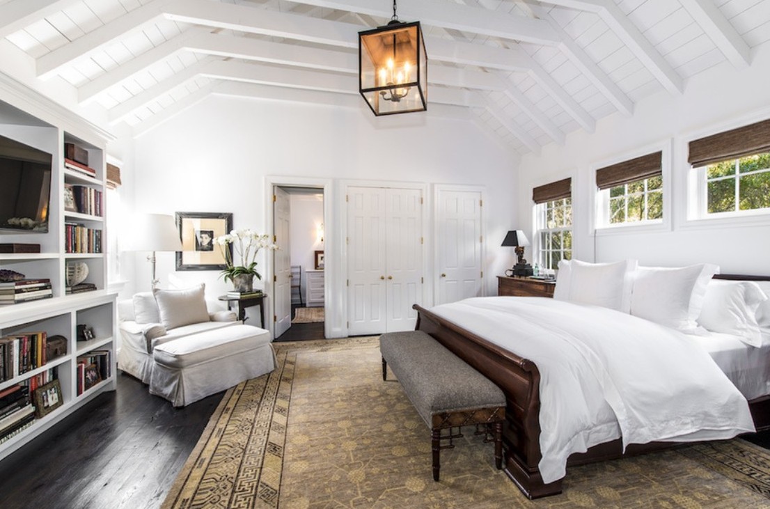 Coastal grandmother aesthetic vs Nancy Meyers interior design styles, example showcasing bedroom.