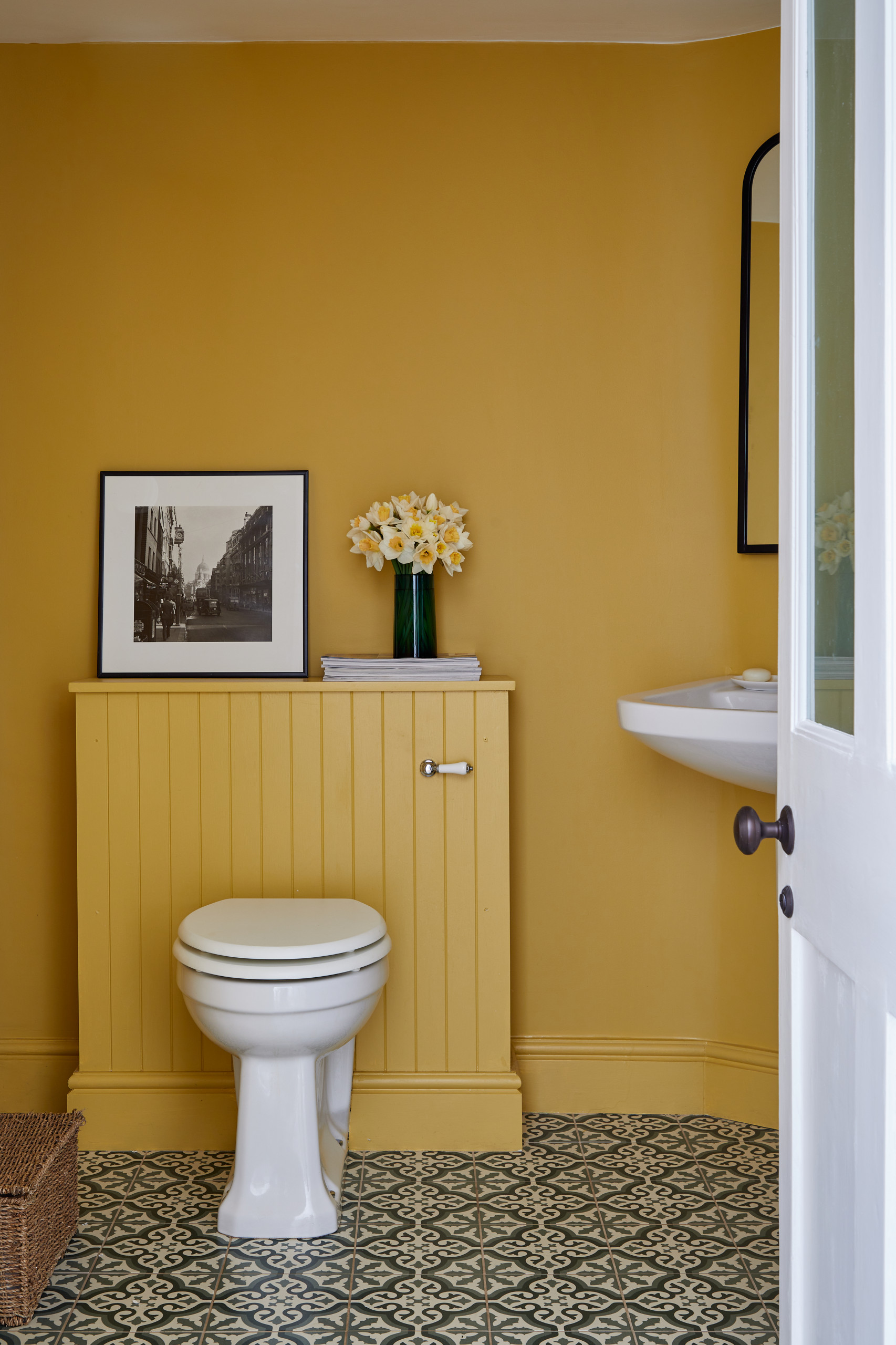 Color drenching idea showing a bathroom in a pale med yellow