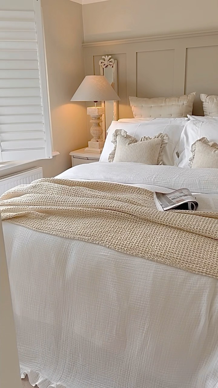 Bedroom design mistakes to avoid example of stunning cozy bedroom with romantic style
