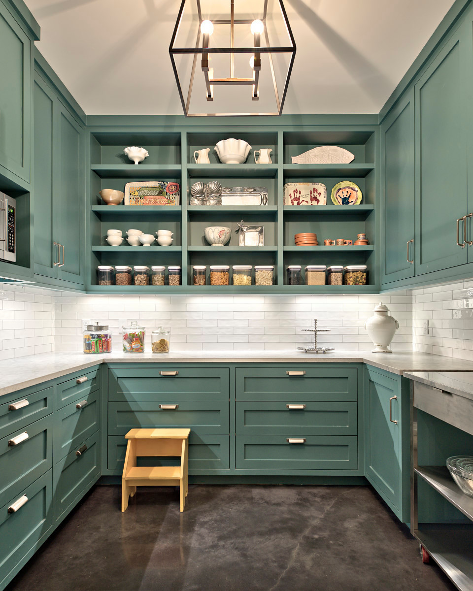 Example showcasing a professionally designed butler’s pantry in contemporary luxe style