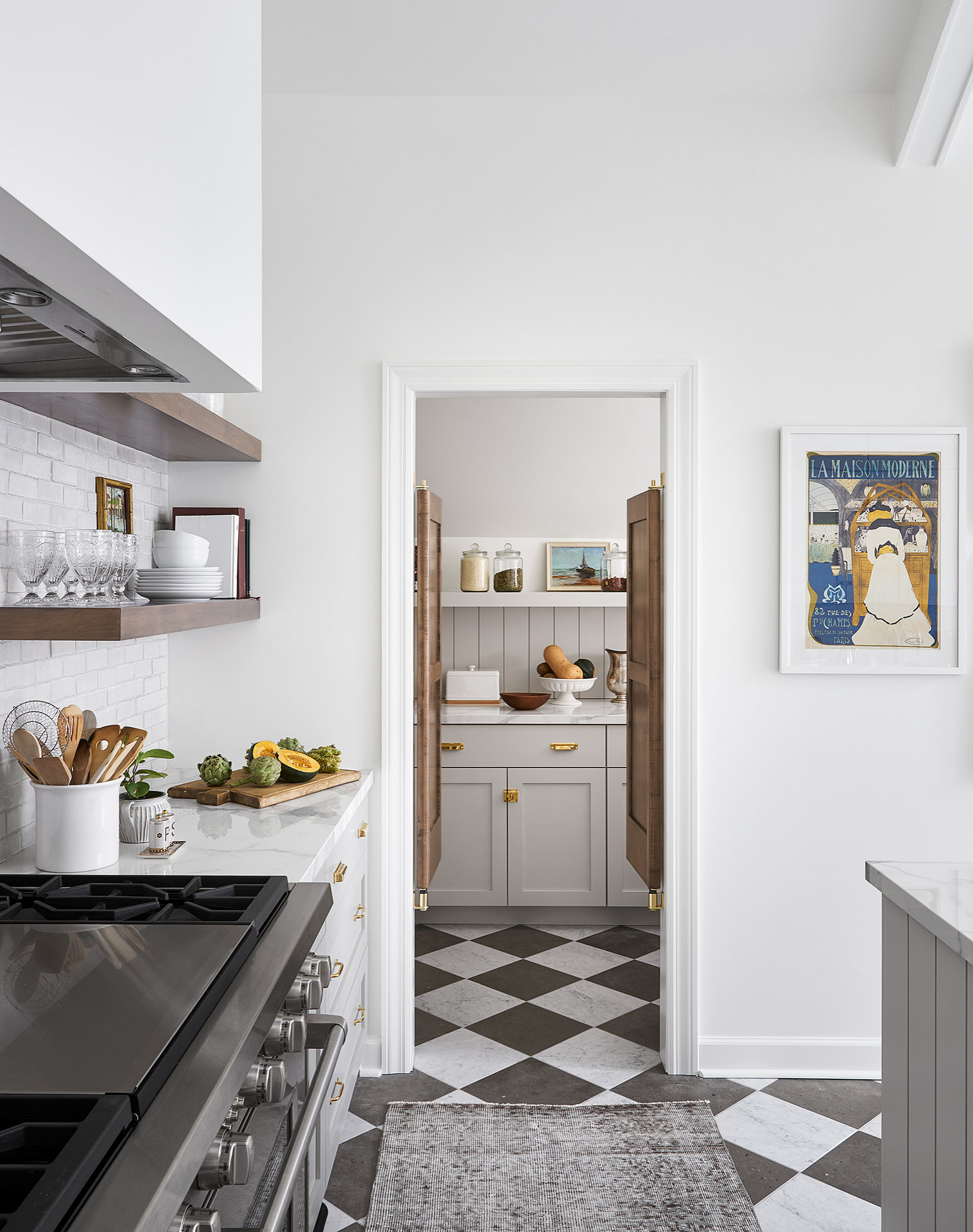 Example showcasing a professionally designed butler’s pantry in contemporary luxe style