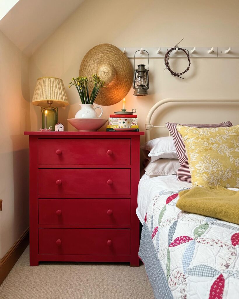 Cottagecore Bedroom Ideas: How to Style and Inspiration
