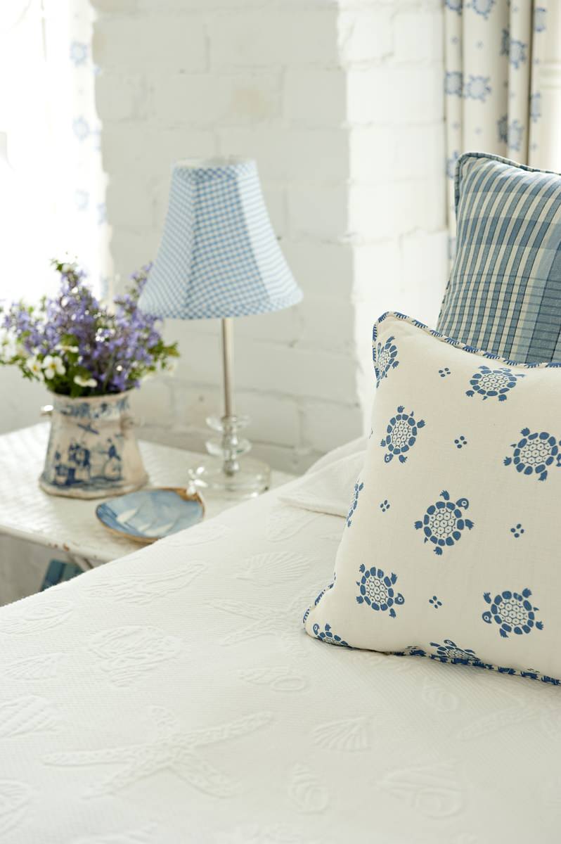 Example of cottagecore bedroom ideas featuring chic style in coastal color scheme