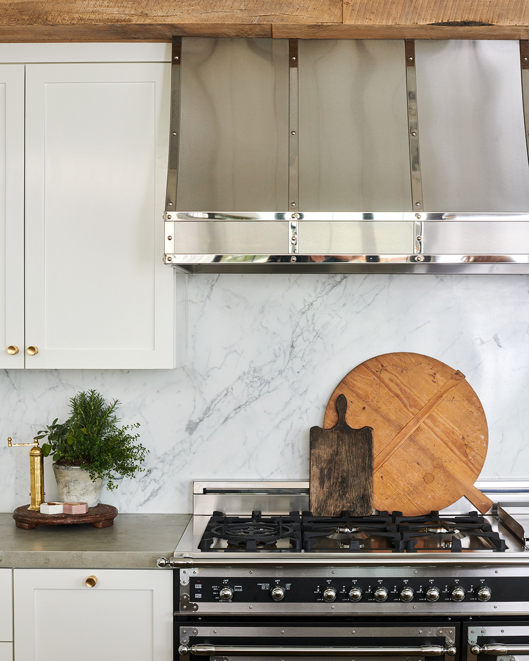 airy kitchen in coastal chic brownstone