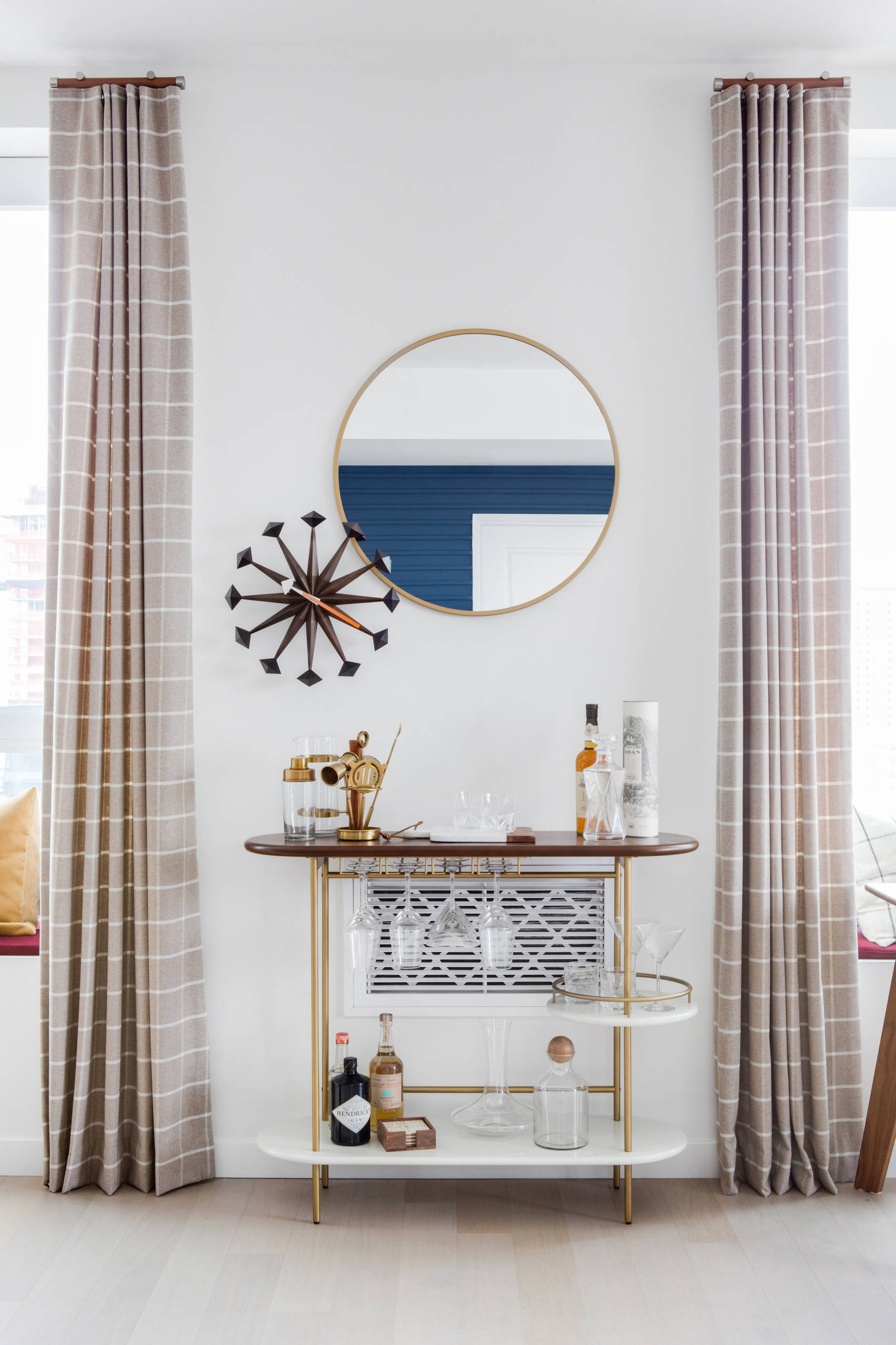 Interior image of home bar illustrating the hostingcore trend