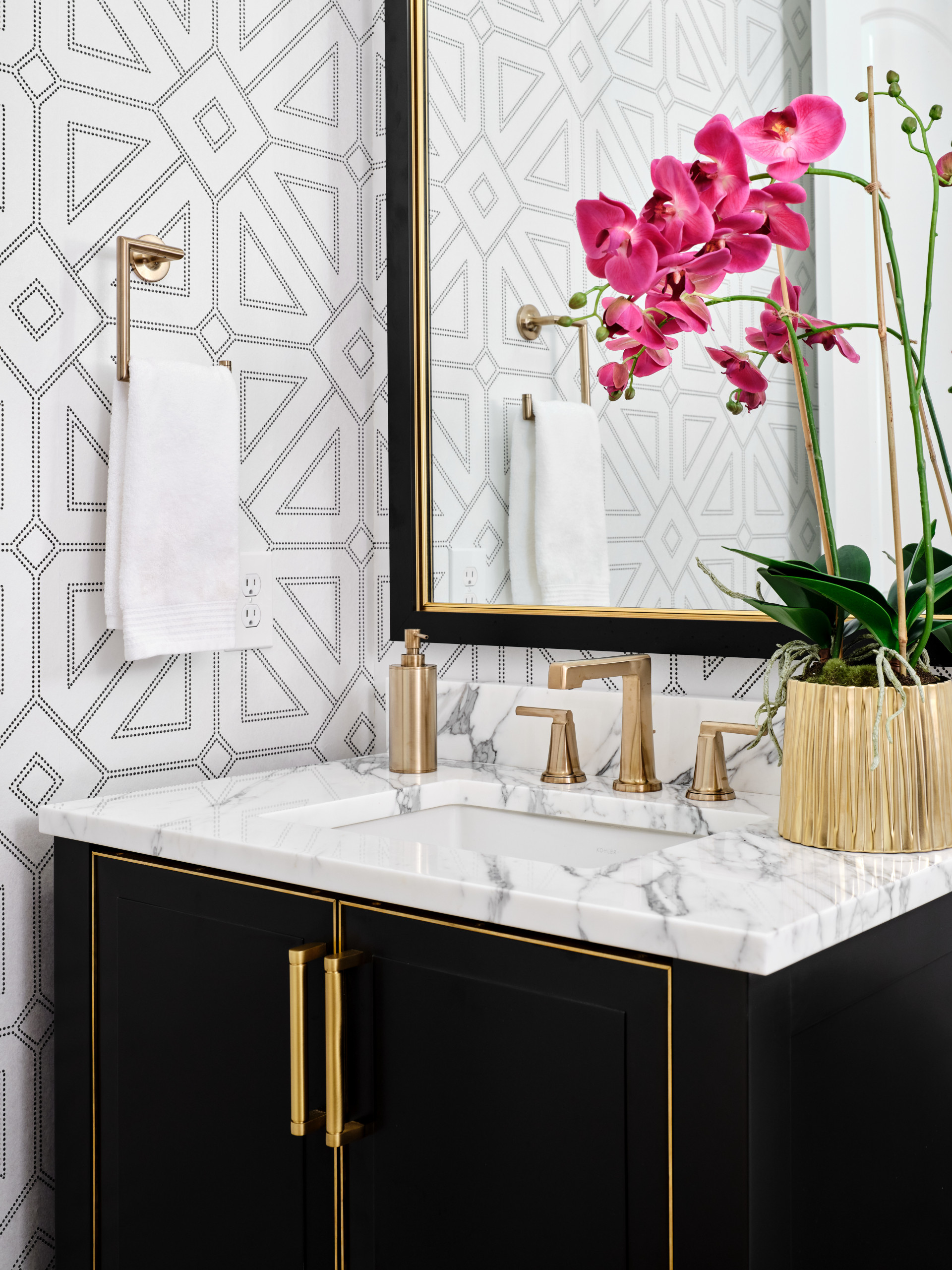 Home tour bathroom featuring organic modern home decor