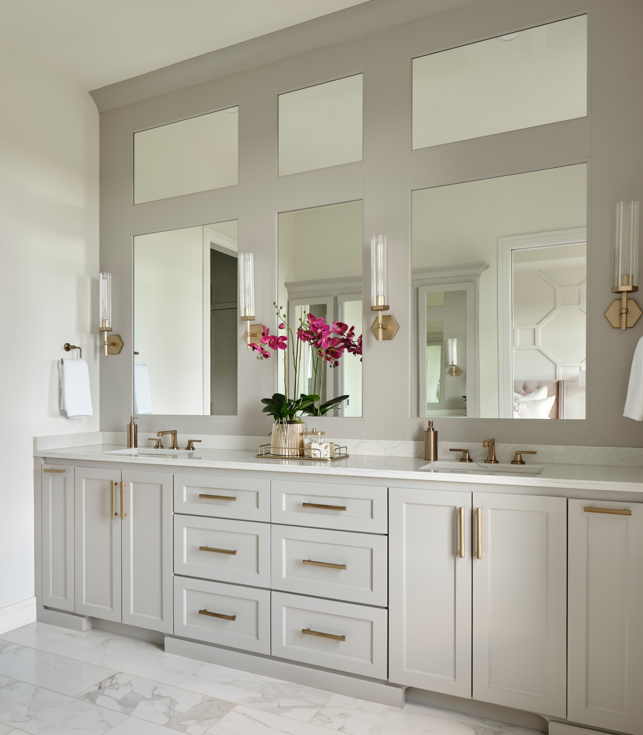 Home Tour in modern contemporary interiors in nebraska home
