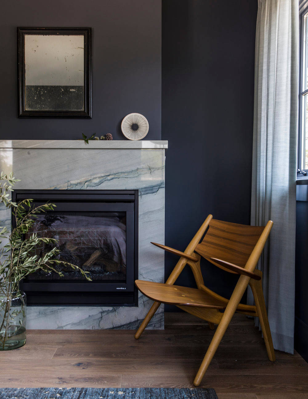 Contemporary home tour featuring bedroom